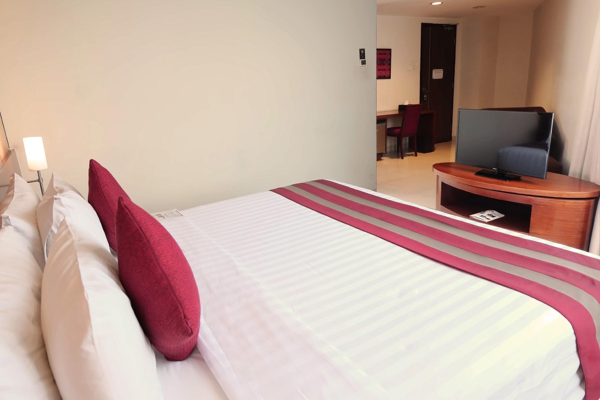 Santika Premiere Bintaro Hotel Serpong Exterior foto