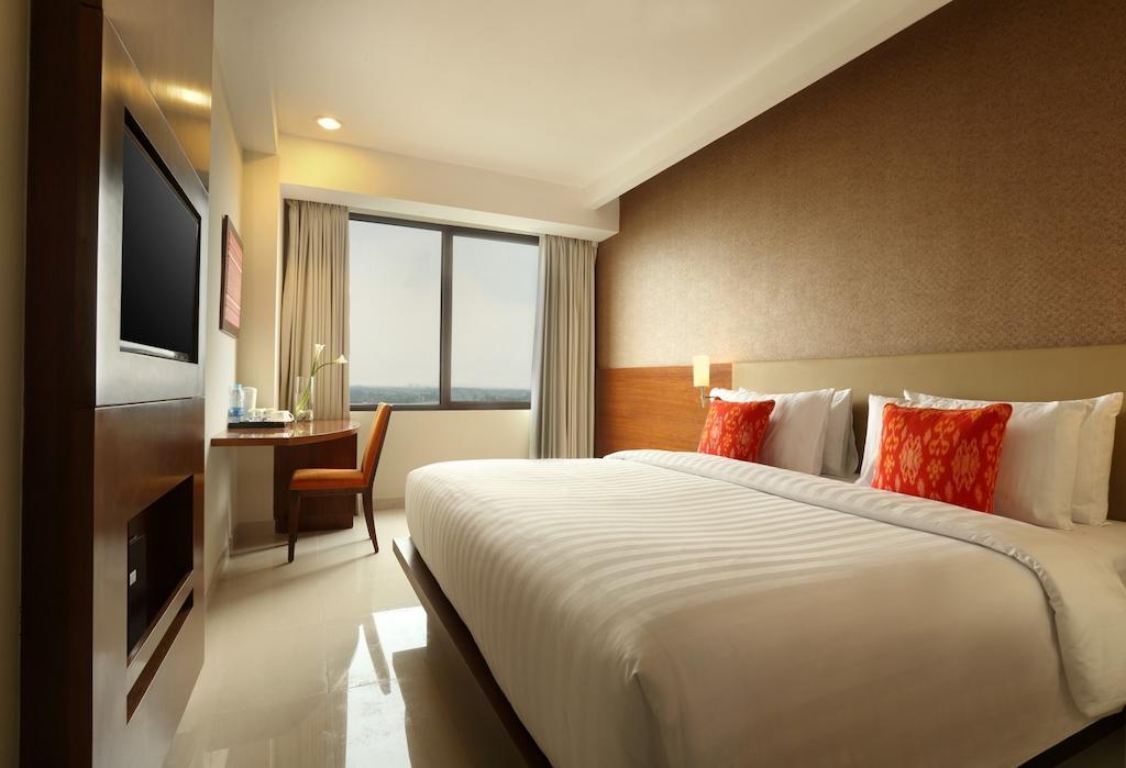 Santika Premiere Bintaro Hotel Serpong Exterior foto